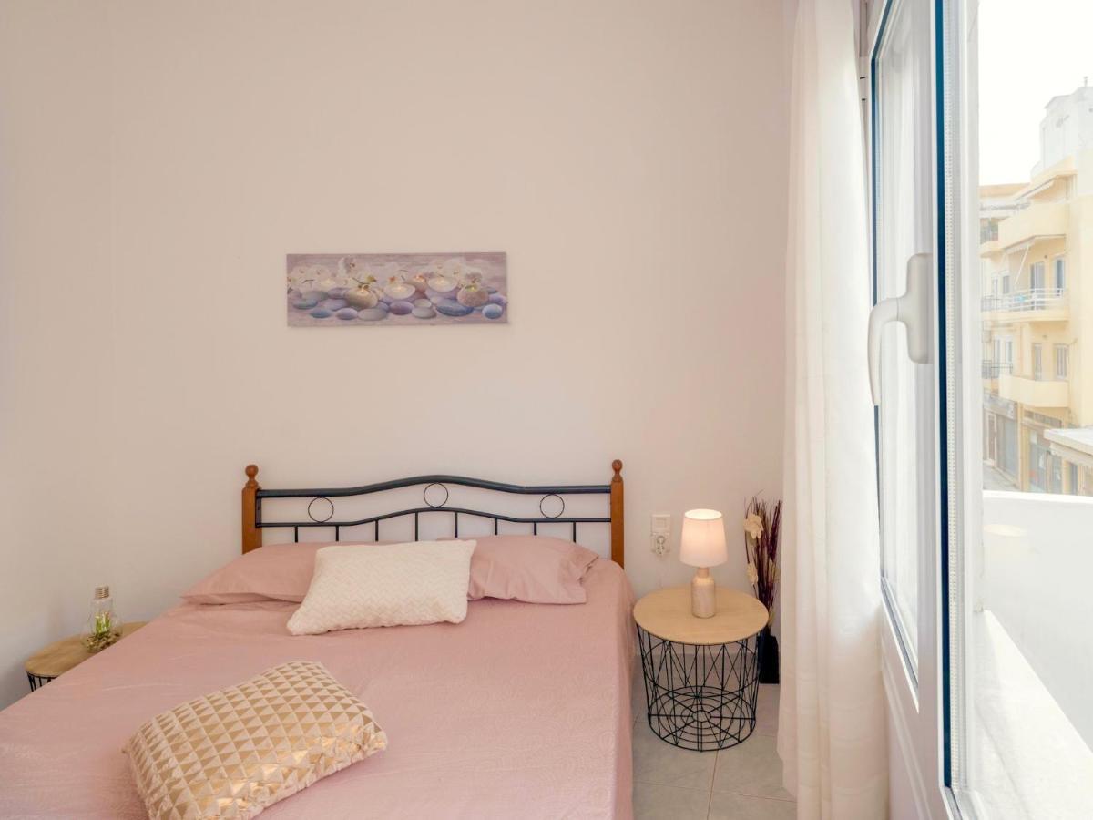 Fam Central Apt Heraklion  Bagian luar foto