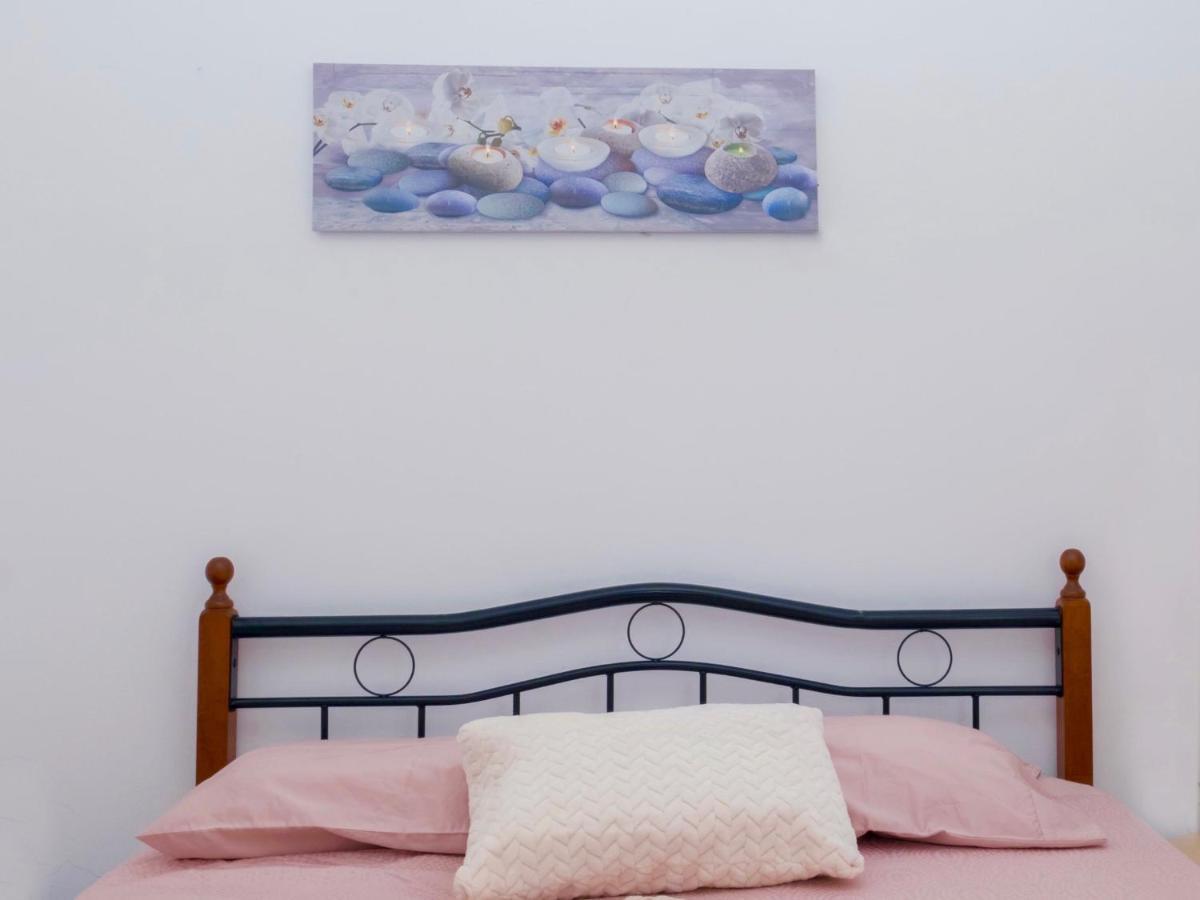 Fam Central Apt Heraklion  Bagian luar foto