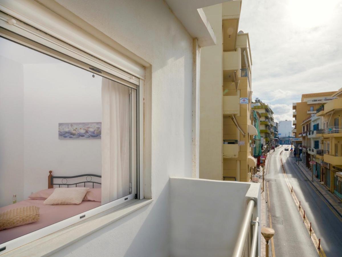Fam Central Apt Heraklion  Bagian luar foto