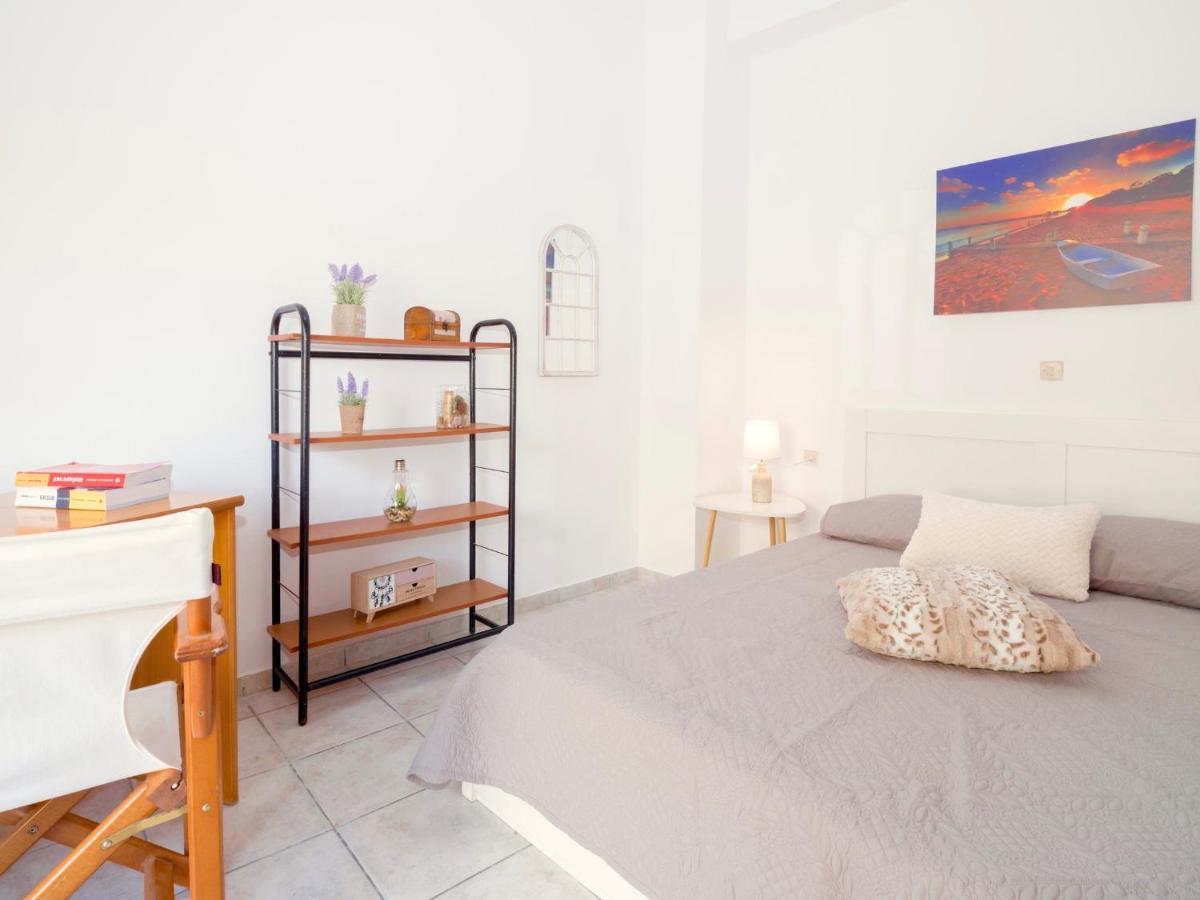 Fam Central Apt Heraklion  Bagian luar foto